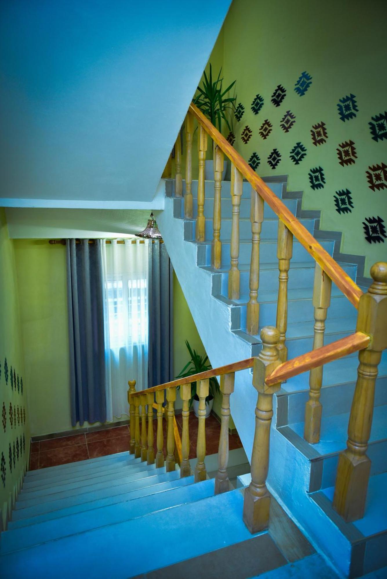 Te Bujtina Hotel- Cozy Stay With Traditional Breakfast Near Beach 골렘 외부 사진