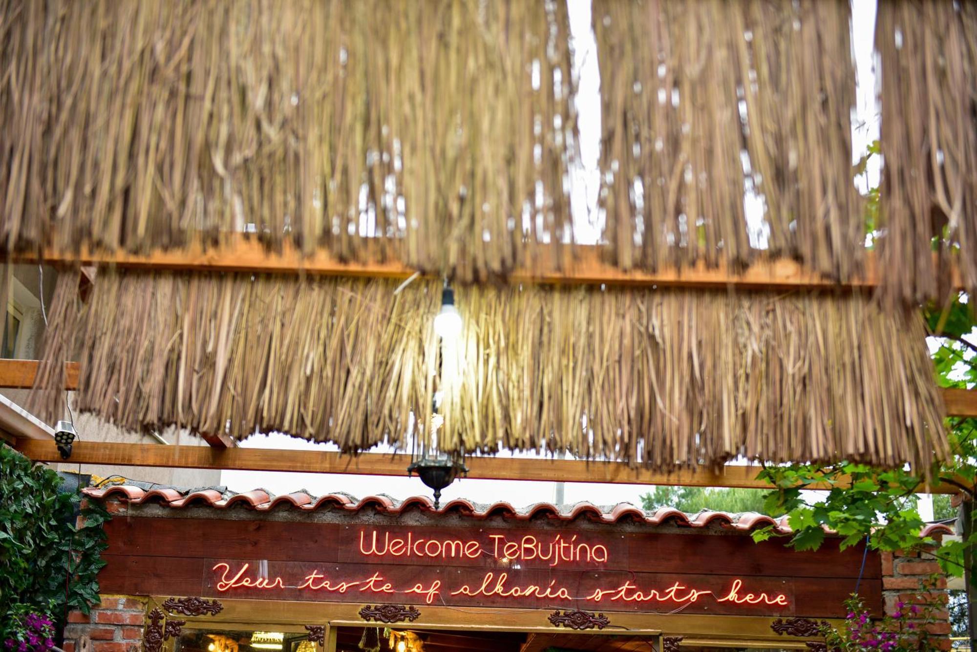 Te Bujtina Hotel- Cozy Stay With Traditional Breakfast Near Beach 골렘 외부 사진