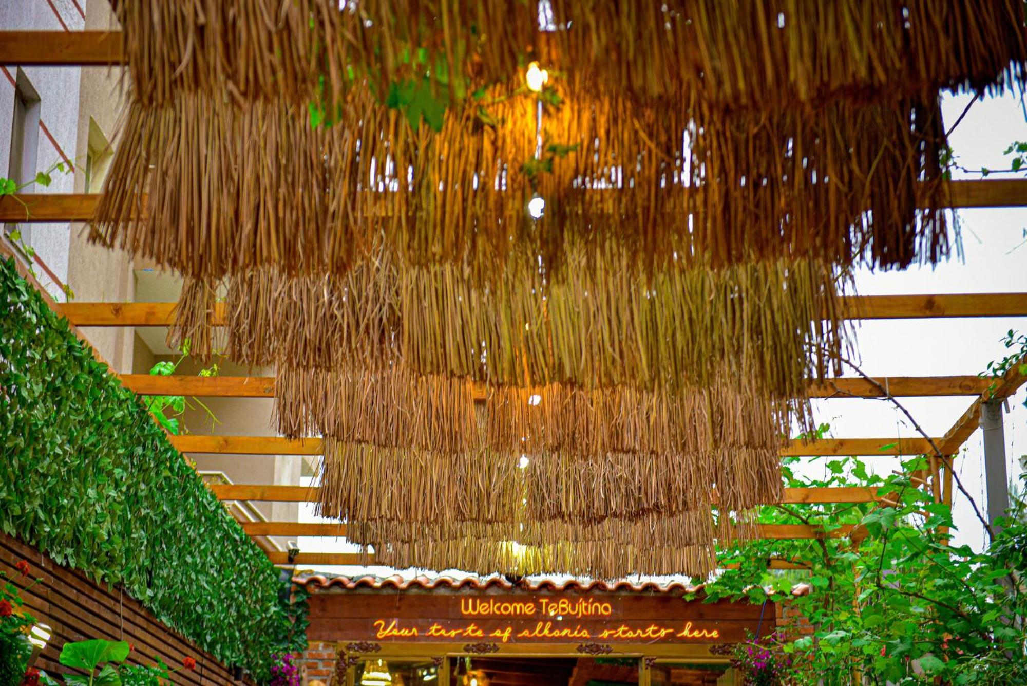 Te Bujtina Hotel- Cozy Stay With Traditional Breakfast Near Beach 골렘 외부 사진