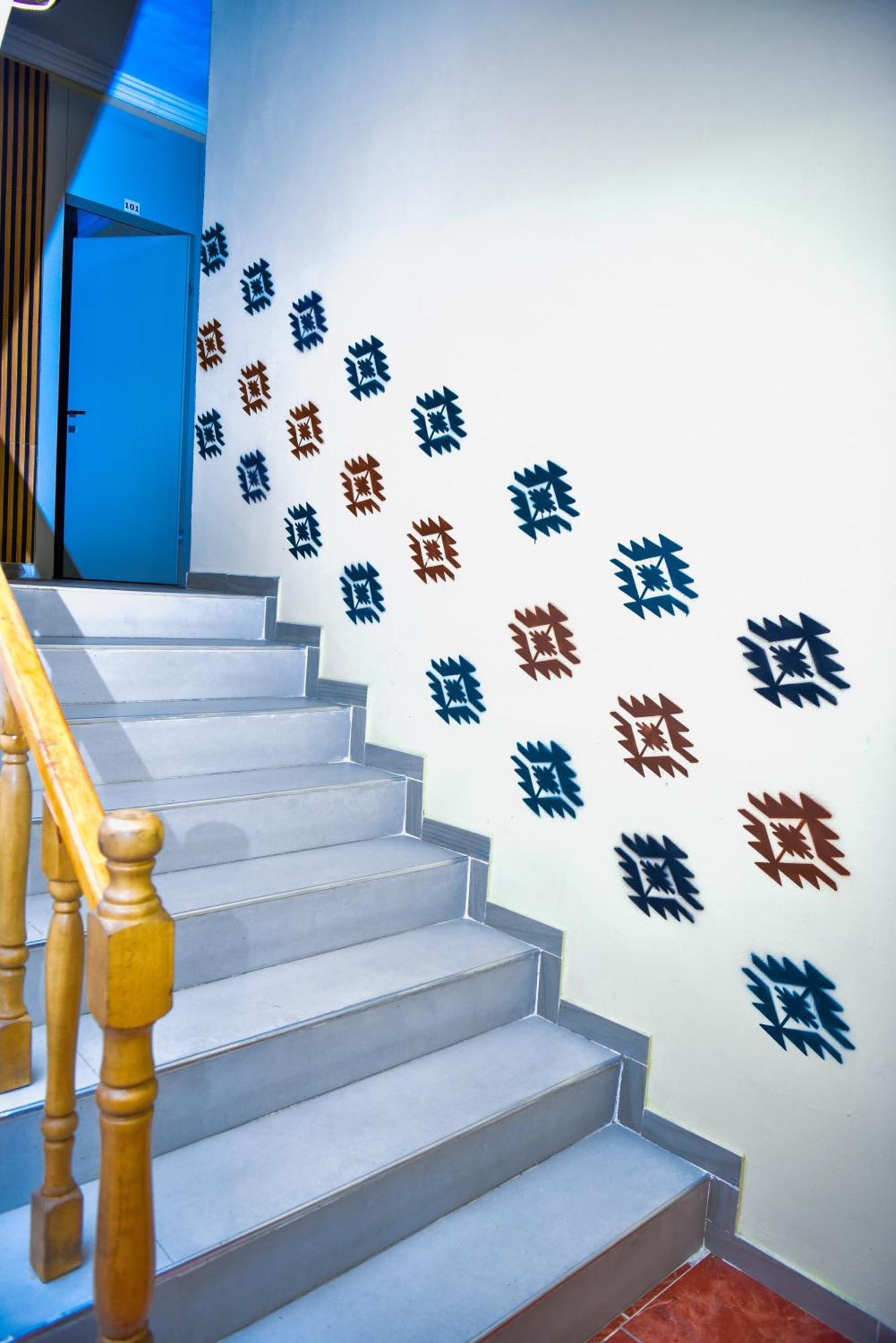 Te Bujtina Hotel- Cozy Stay With Traditional Breakfast Near Beach 골렘 외부 사진