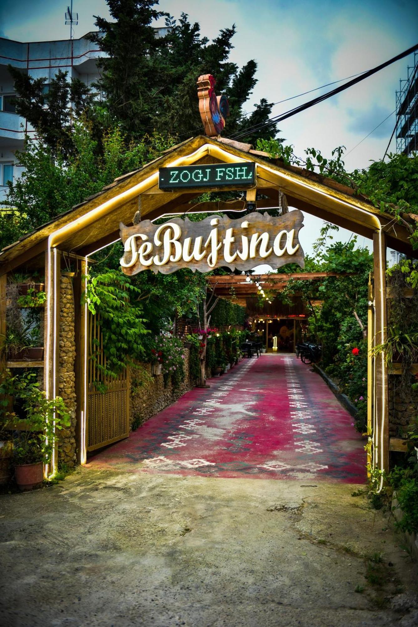 Te Bujtina Hotel- Cozy Stay With Traditional Breakfast Near Beach 골렘 외부 사진